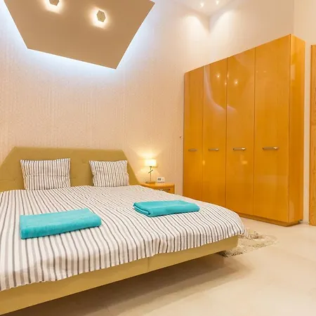 Famousali Luxury Suites Appartamento