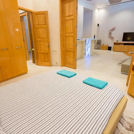 Appartamento Famousali Luxury Suites